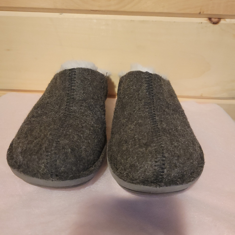 Size 5 Clarks Gray Mules with White Lining